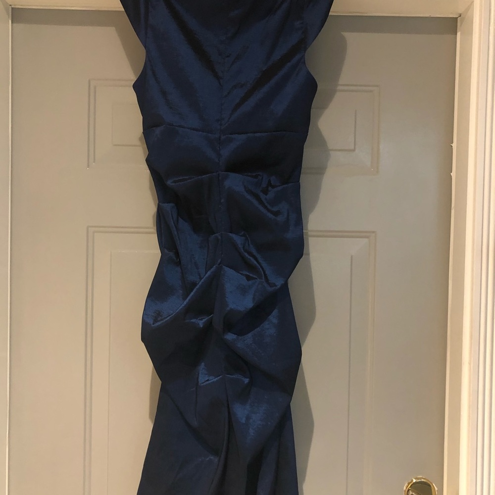 Dress - Picture 5 of 6